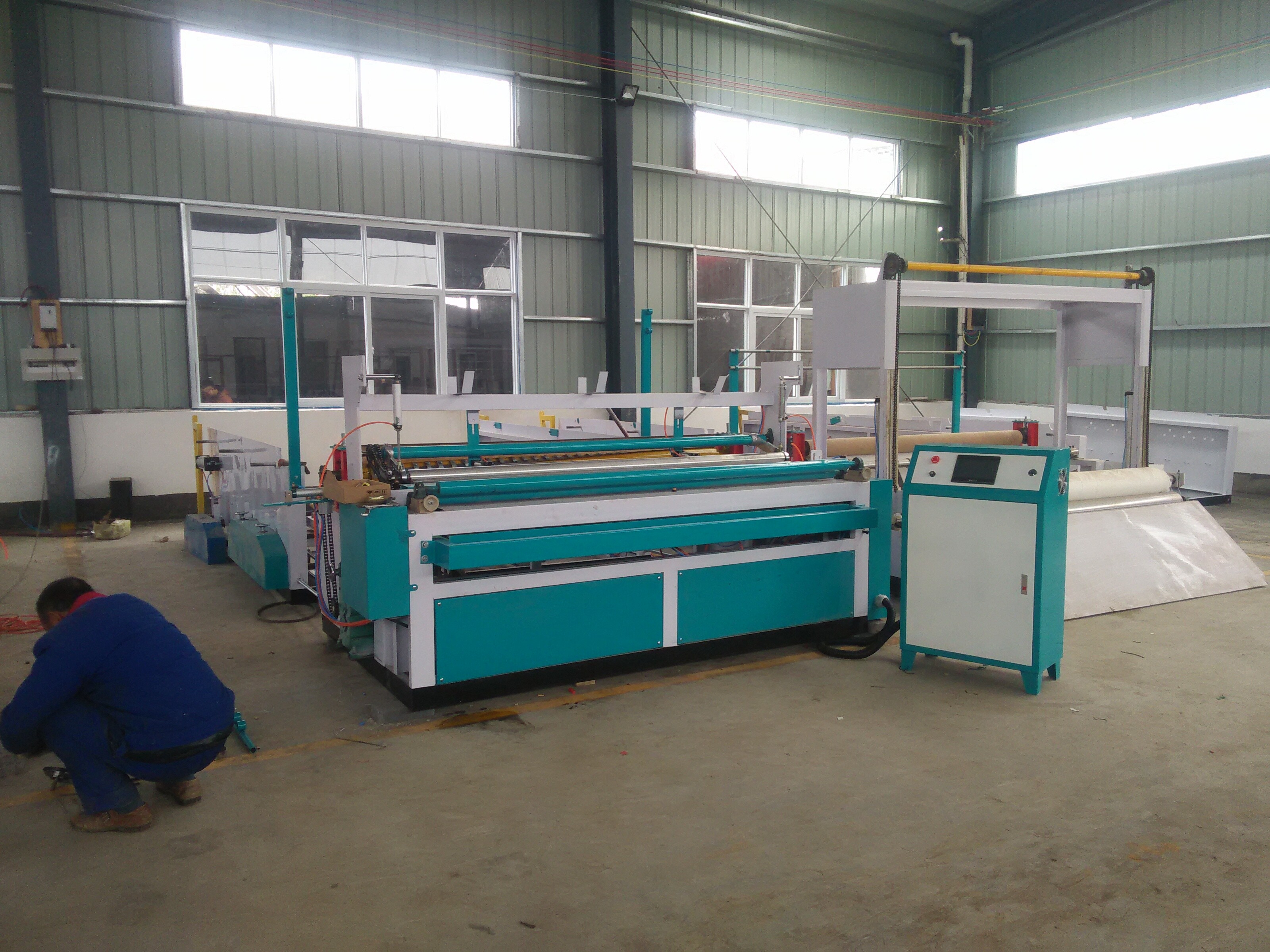 現在做衛(wèi)生紙加工賺錢嗎