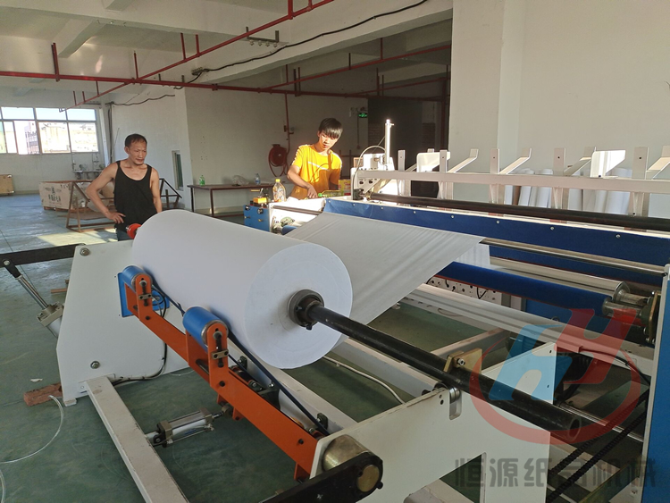 福建泉州客戶的衛(wèi)生紙加工設備調試完成